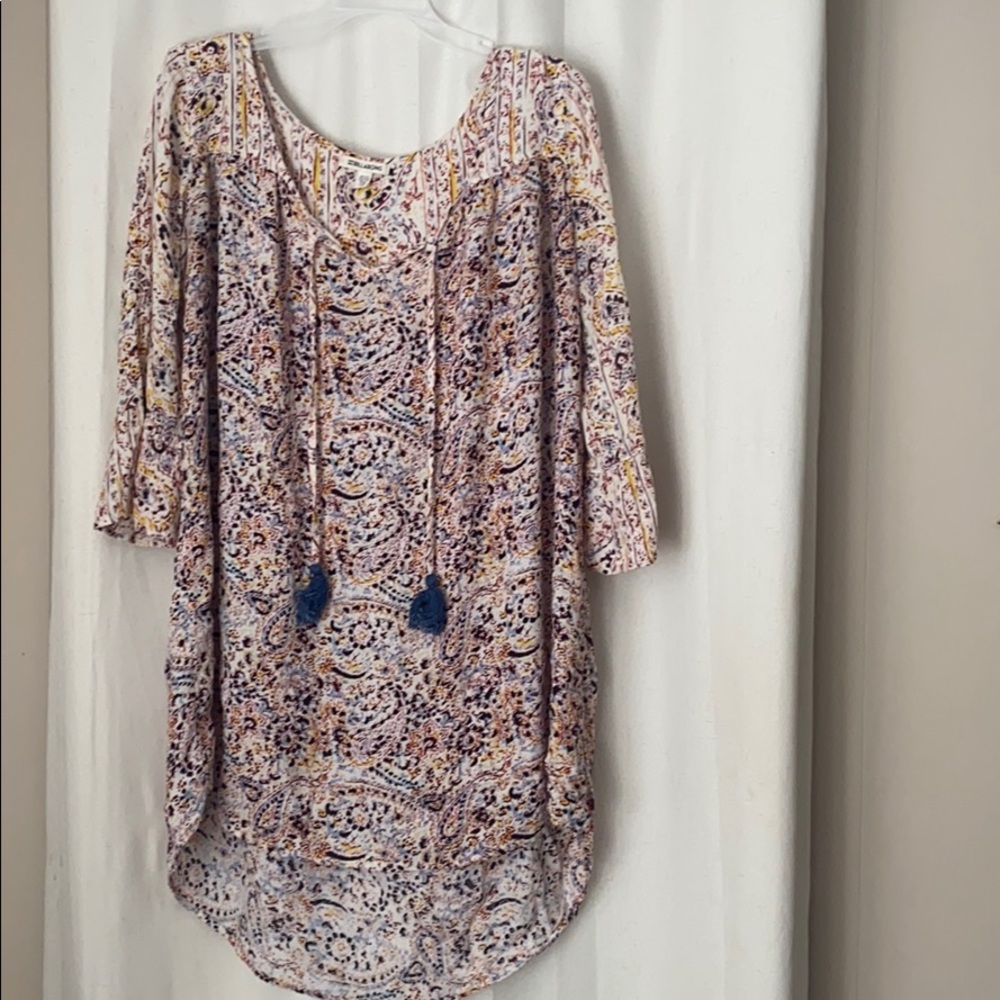 Half sleeves billabong blouse